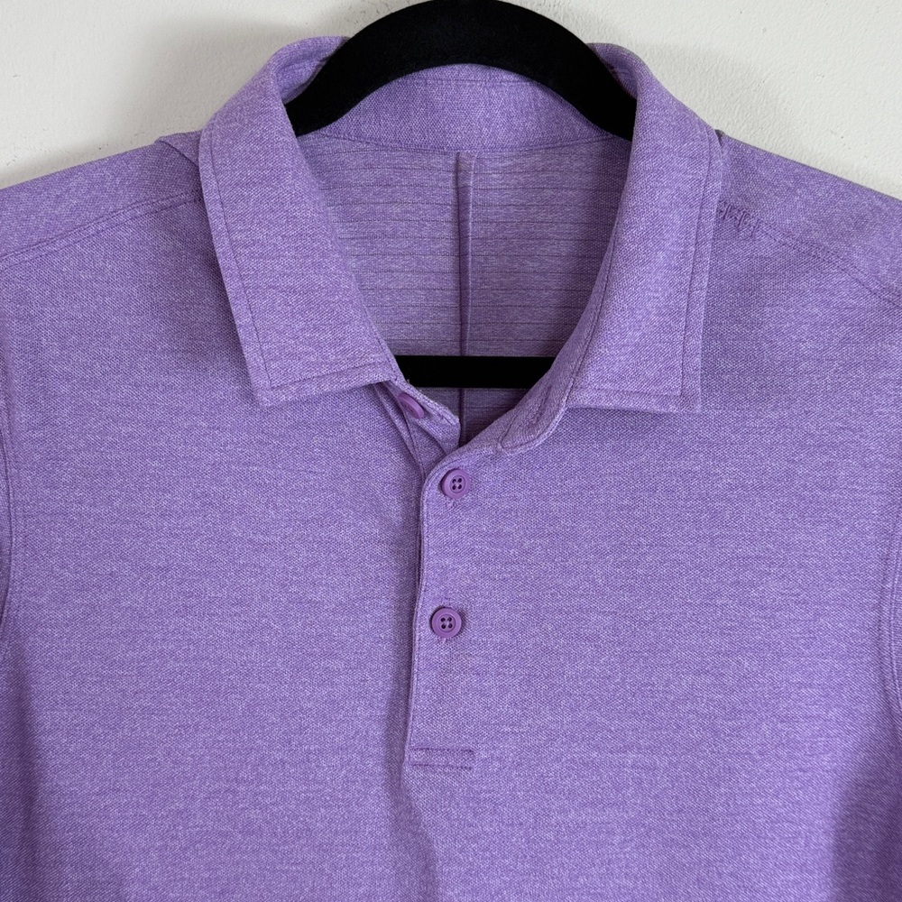 Lululemon Men’s Evolution Short Sleeve Polo Shirt in Heather Purple Size Medium - Picture 2 of 5